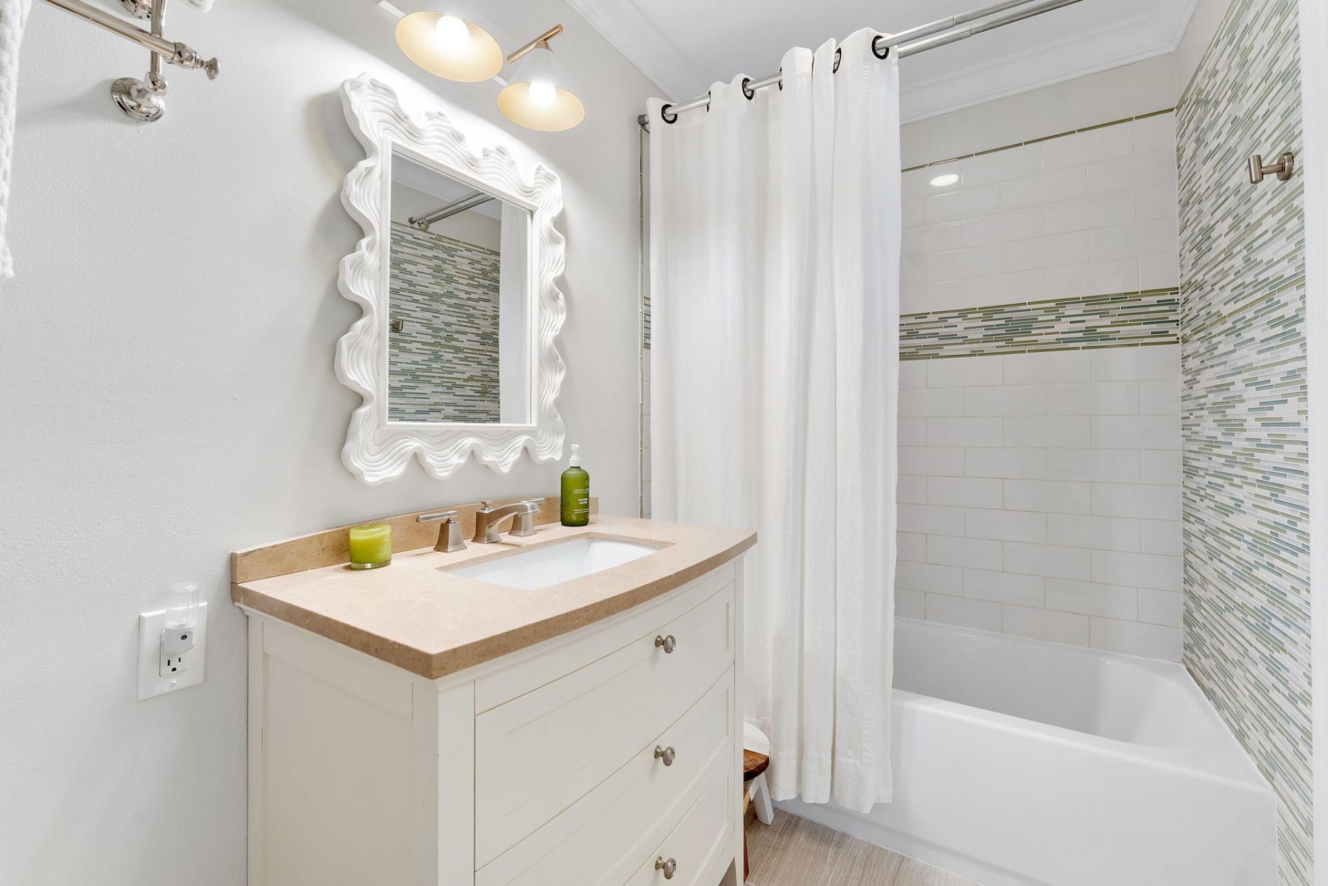 380 Sherwood Forest Drive, Delray Beach, FL 33445 Photo