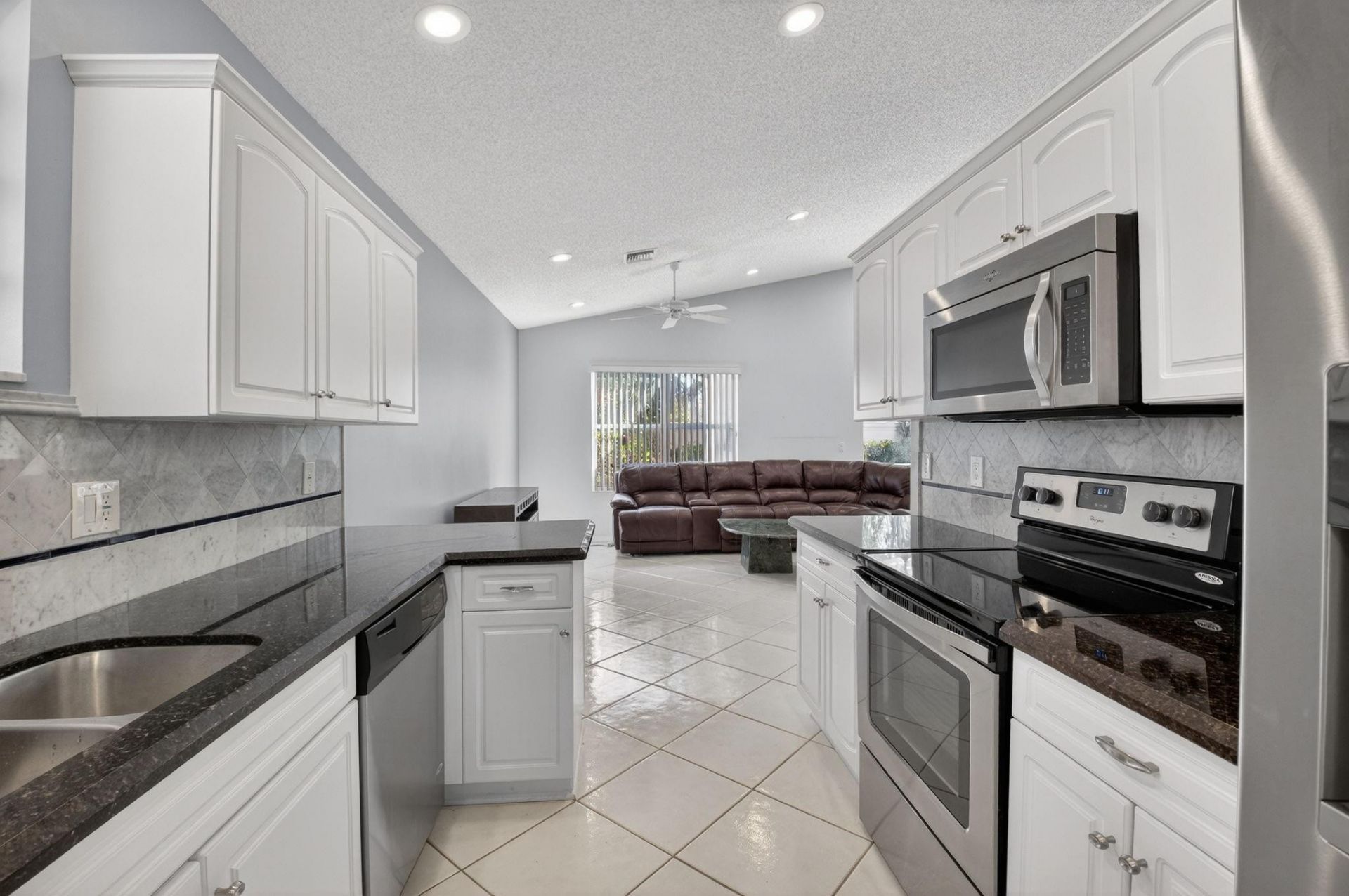 9820 Lemonwood Drive, Boynton Beach, FL 33437 Photo