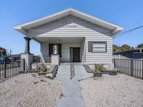 2319 W AILEEN STREET , TAMPA, FL 33607