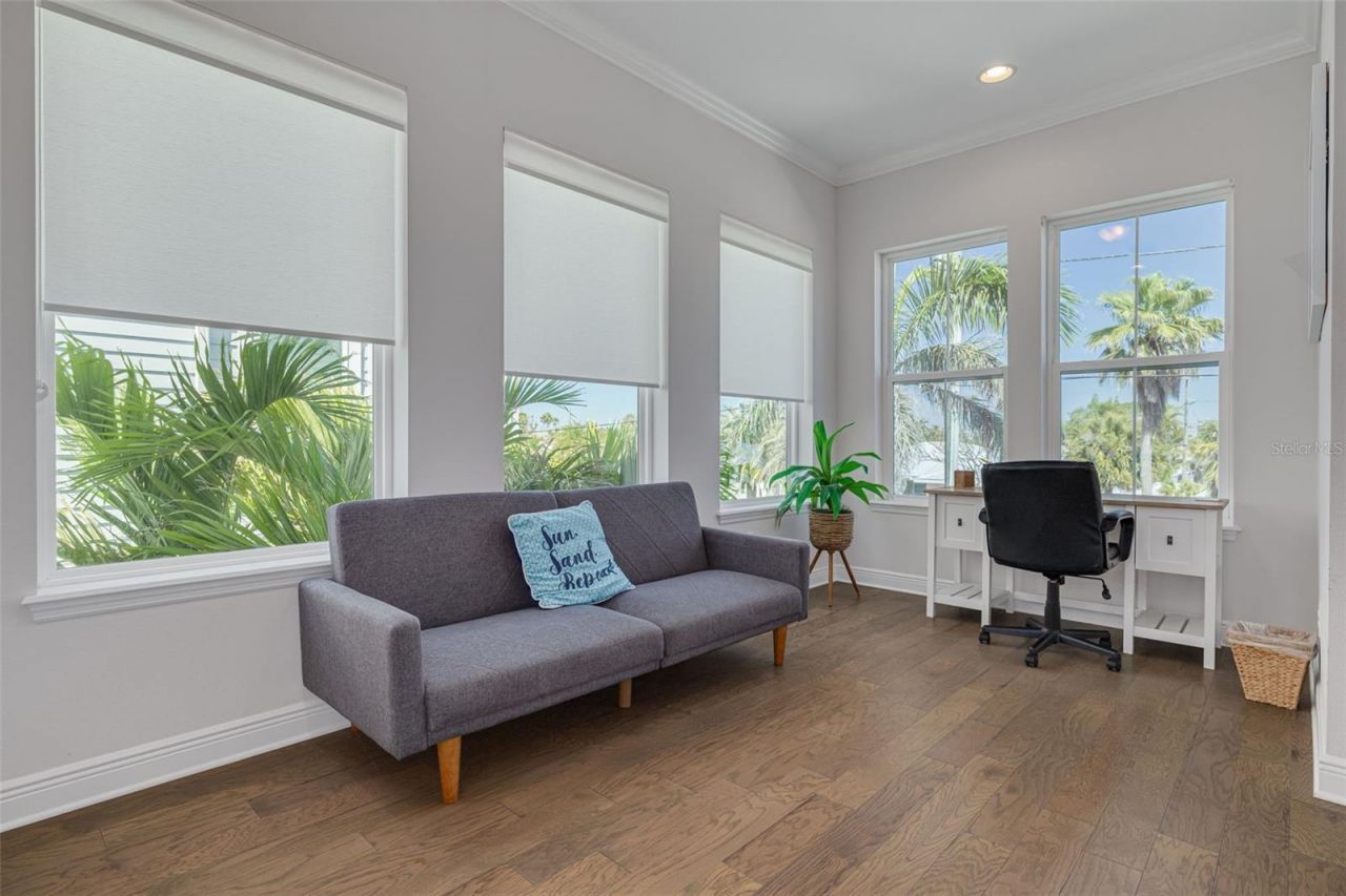 16306 1st Street E, Redington Beach, FL 33708 Photo