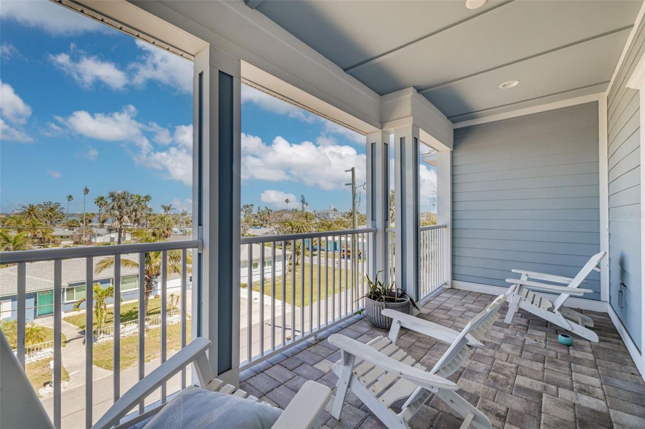 16306 1st Street E, Redington Beach, FL 33708 Photo