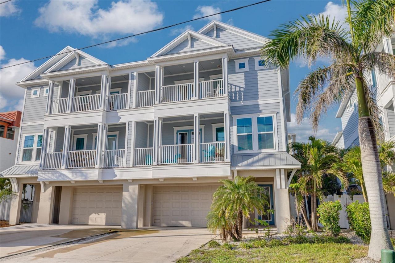 16306 1st Street E, Redington Beach, FL 33708 Photo
