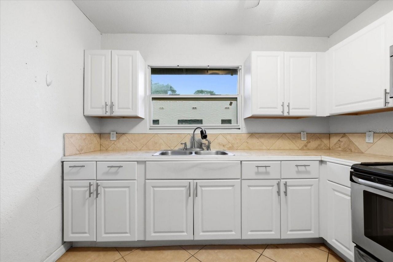 1919 Quincy Street S, Saint Petersburg, FL 33711 Photo