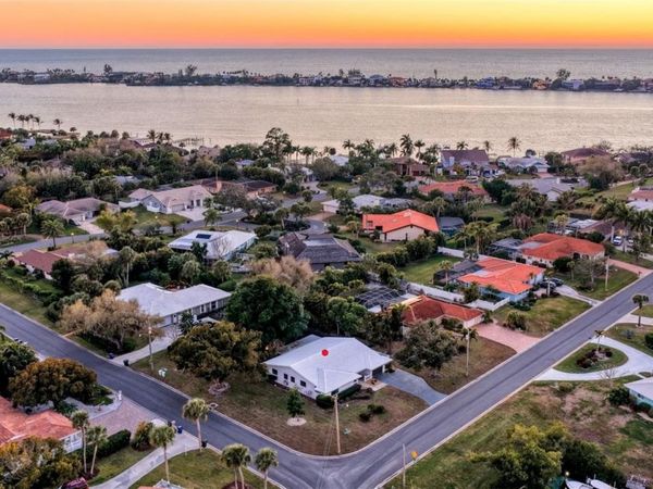 401 PICASSO DRIVE, NOKOMIS, FL 34275