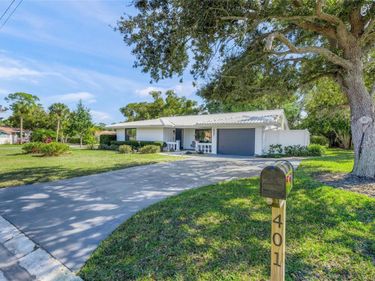 401 PICASSO DRIVE, NOKOMIS, FL 34275