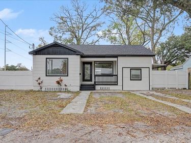 4004 N MUNRO STREET , TAMPA, FL 33603