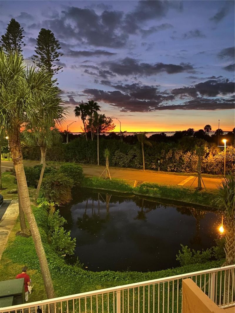 7430 Sunshine Skyway Lane S, Unit 305, Saint Petersburg, FL 33711 Photo