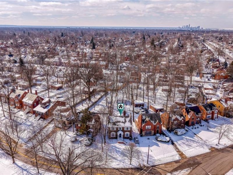 2176 Edgerton Road, University Heights, OH 44118 Photo 4