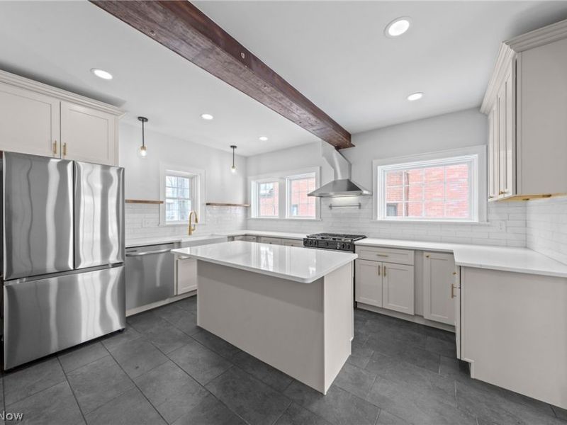 2176 Edgerton Road, University Heights, OH 44118 Photo 8