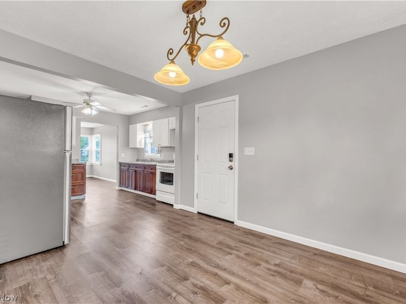 15922 Eleanore Drive, Cleveland, OH 44135 Photo 10