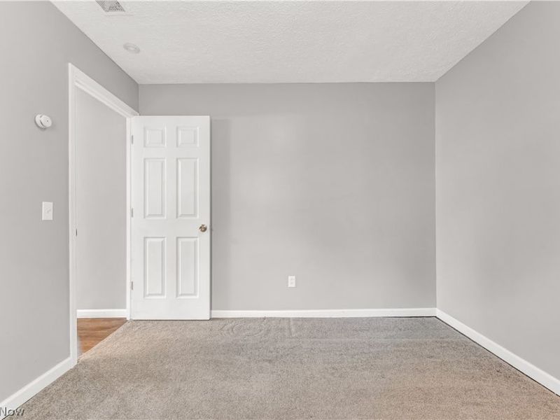 15922 Eleanore Drive, Cleveland, OH 44135 Photo 18