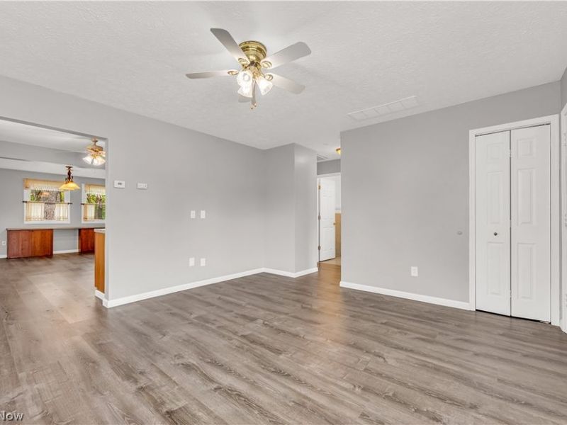 15922 Eleanore Drive, Cleveland, OH 44135 Photo 3