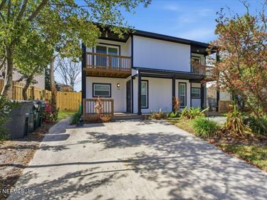 154 PINE Street, Atlantic Beach, FL 32233