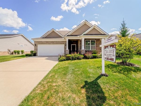 24279 Walloon Way, Brownstown Twp, MI 48134