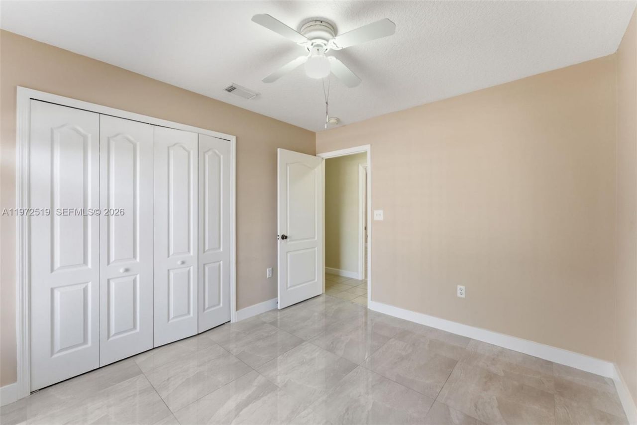 18049 SW 152nd Ave , Miami, FL 33187 Photo