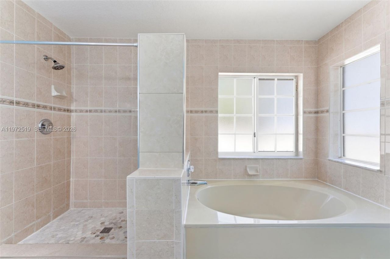 18049 SW 152nd Ave , Miami, FL 33187 Photo