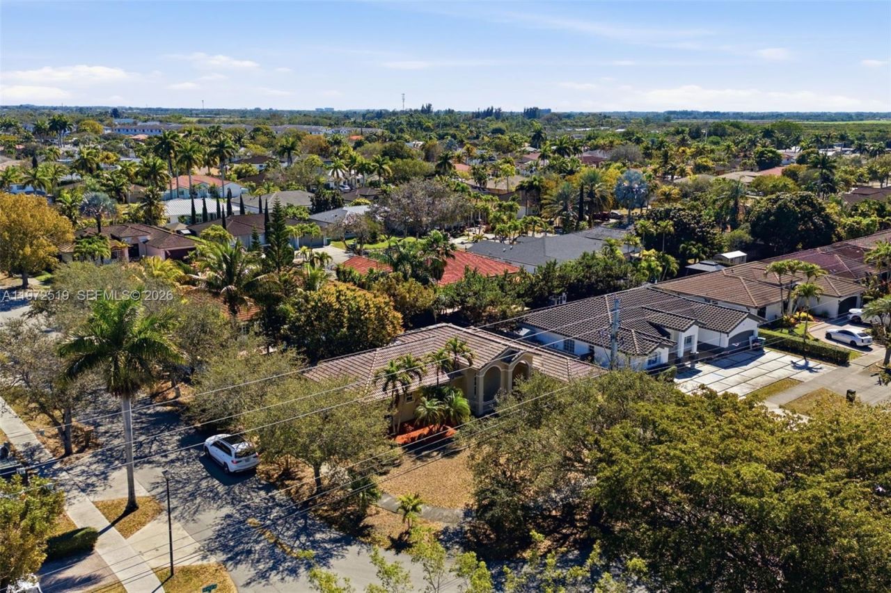 18049 SW 152nd Ave , Miami, FL 33187 Photo