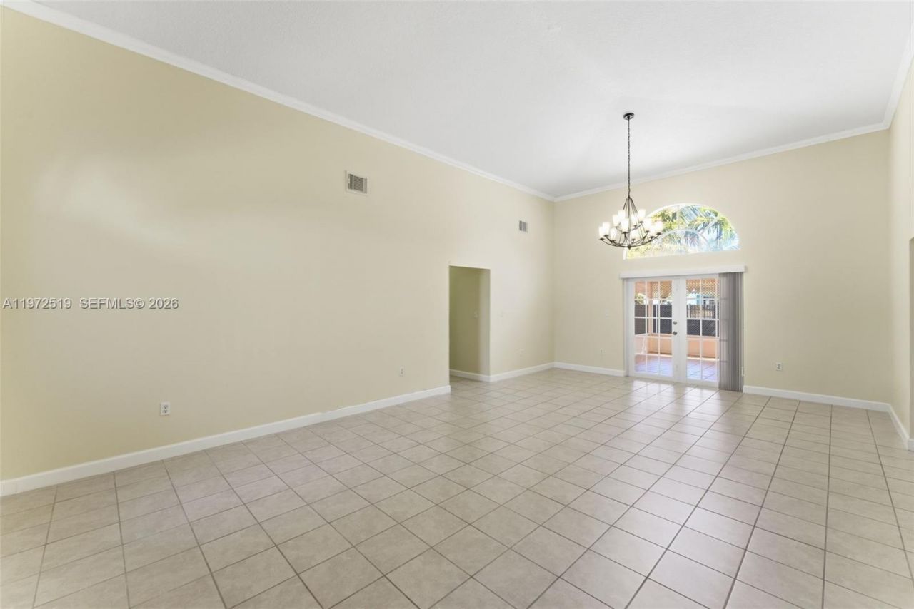 18049 SW 152nd Ave , Miami, FL 33187 Photo