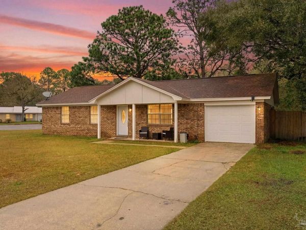 620 Carondelay Dr, Pensacola, FL 32506