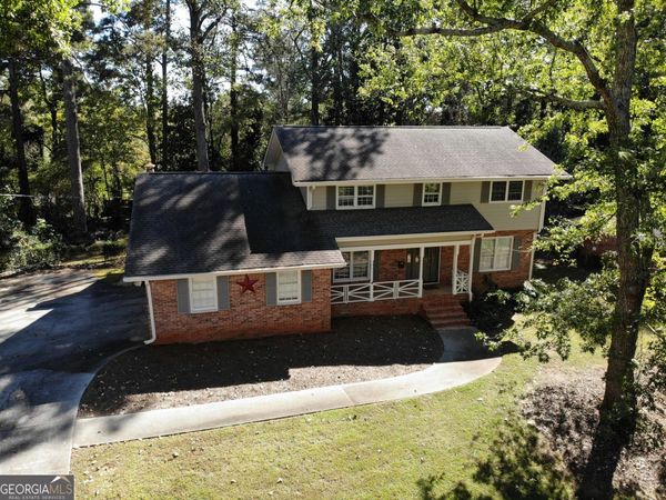 5781 Four Winds Drive SW, Lilburn, GA 30047
