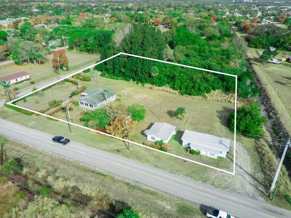 2840 41st Street, Vero Beach, FL 32967