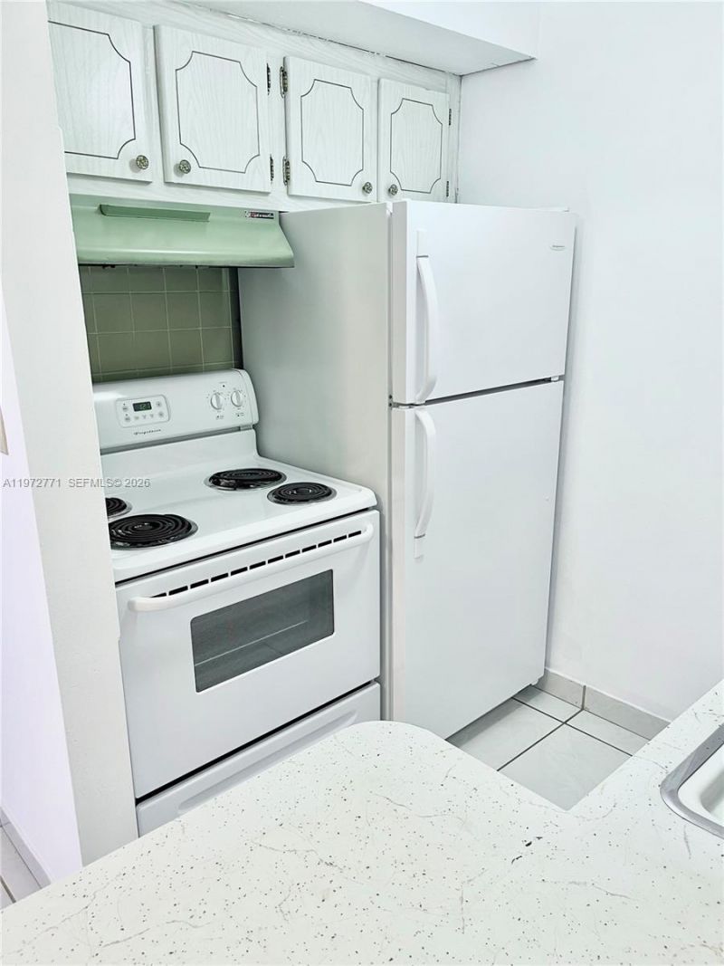 2145 Pierce St , Unit 421, Hollywood, FL 33020 Photo