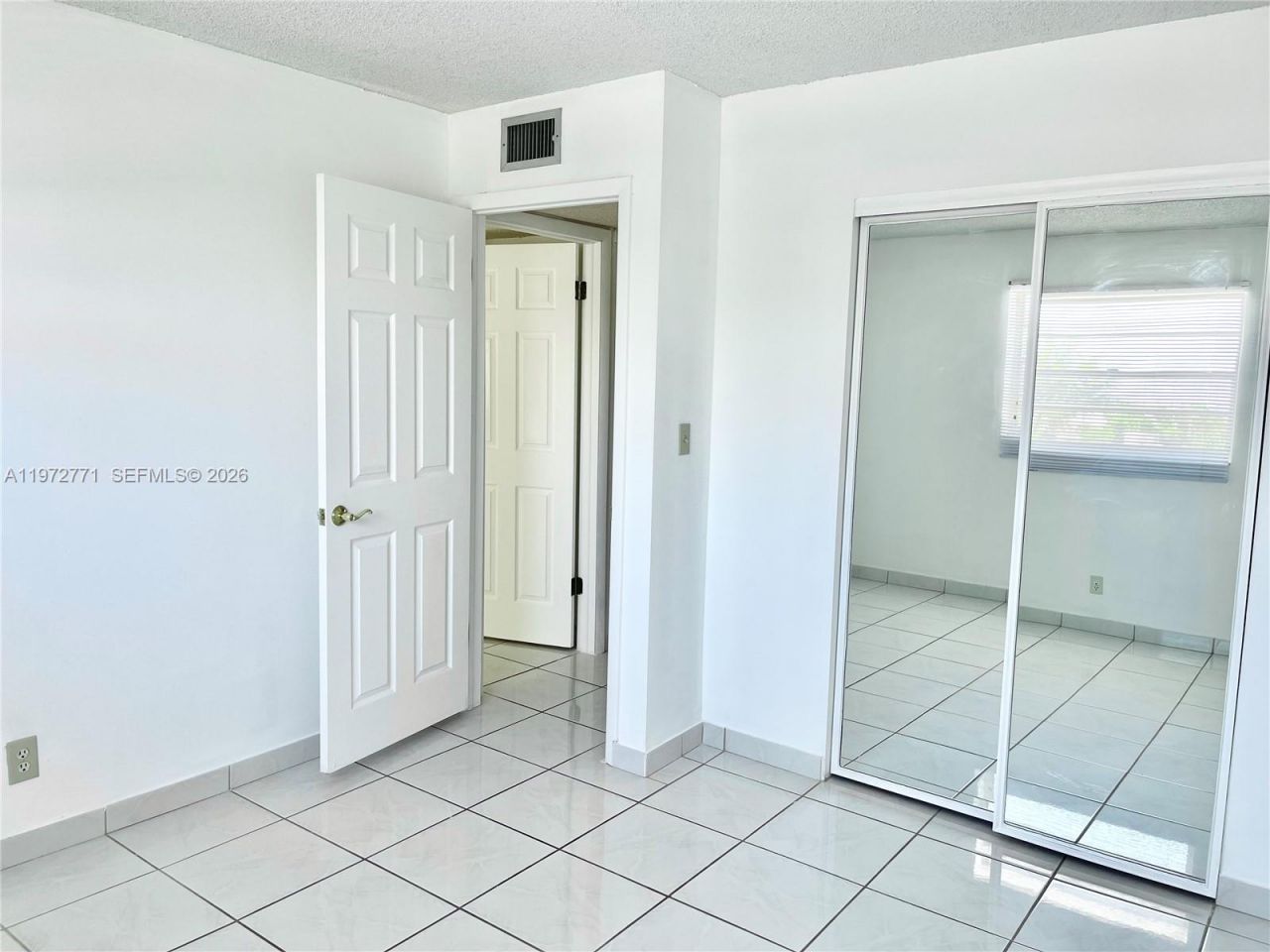 2145 Pierce St, Unit 421, Hollywood, FL 33020 Photo