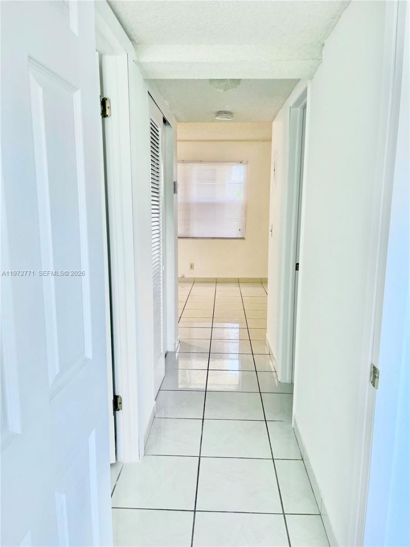 2145 Pierce St, Unit 421, Hollywood, FL 33020 Photo