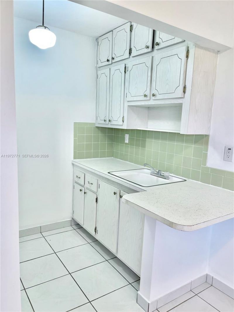 2145 Pierce St, Unit 421, Hollywood, FL 33020 Photo
