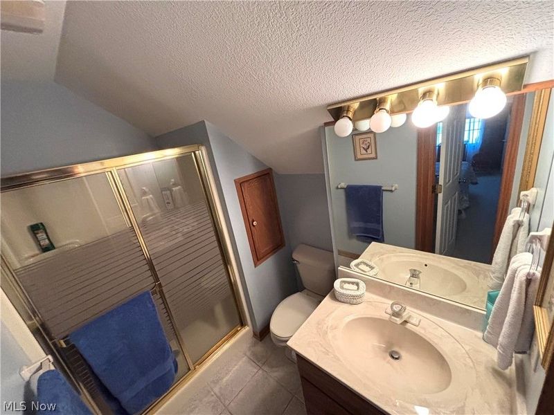 147 Village Court, Columbiana, OH 44408 Photo 26