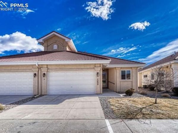 13820 Paradise Villas Grove, Colorado Springs, CO 80921