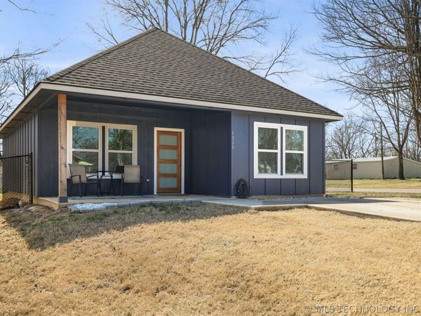1325 Houston, Durant, OK 74701