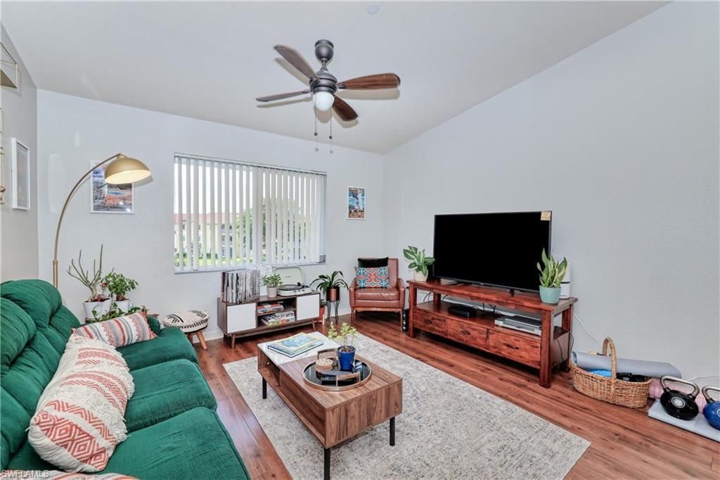 8294 Key Royal Cir, Unit 1633, Naples, FL 34119 Photo