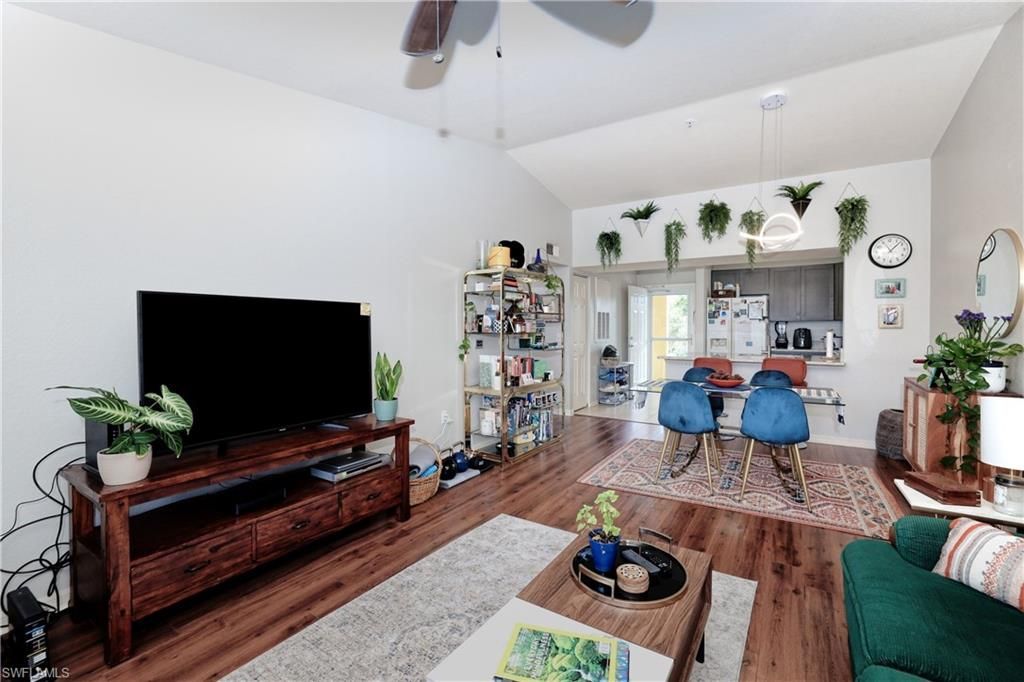 8294 Key Royal Cir, Unit 1633, Naples, FL 34119 Photo
