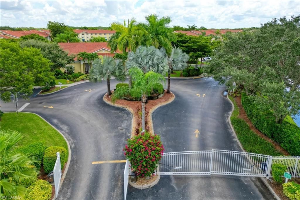 8294 Key Royal Cir, Unit 1633, Naples, FL 34119 Photo