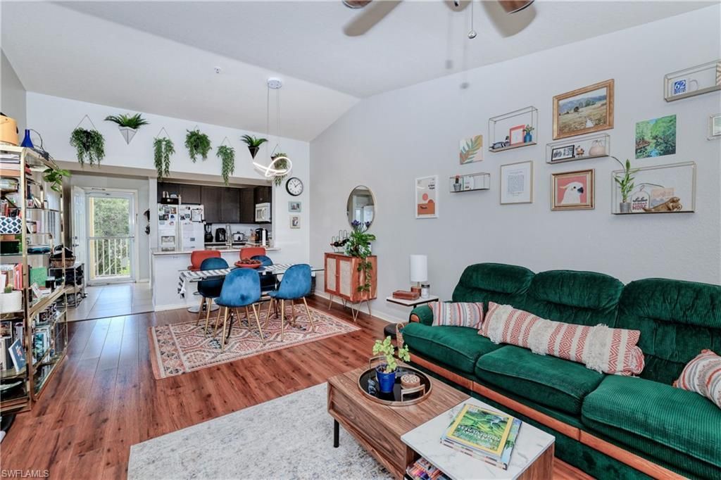 8294 Key Royal Cir, Unit 1633, Naples, FL 34119 Photo