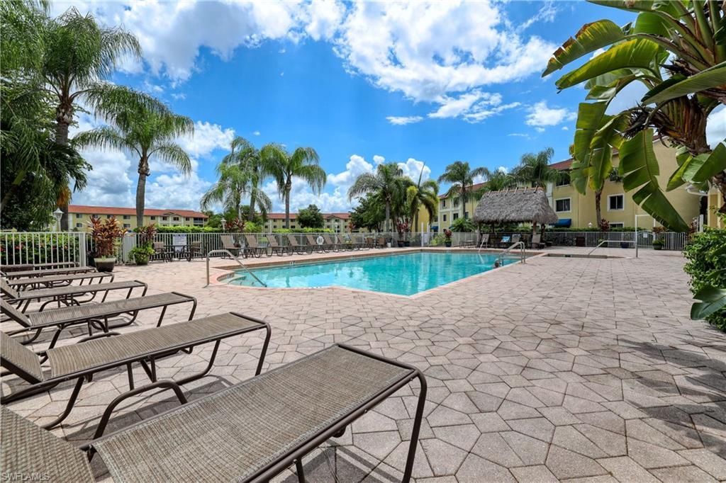 8294 Key Royal Cir, Unit 1633, Naples, FL 34119 Photo