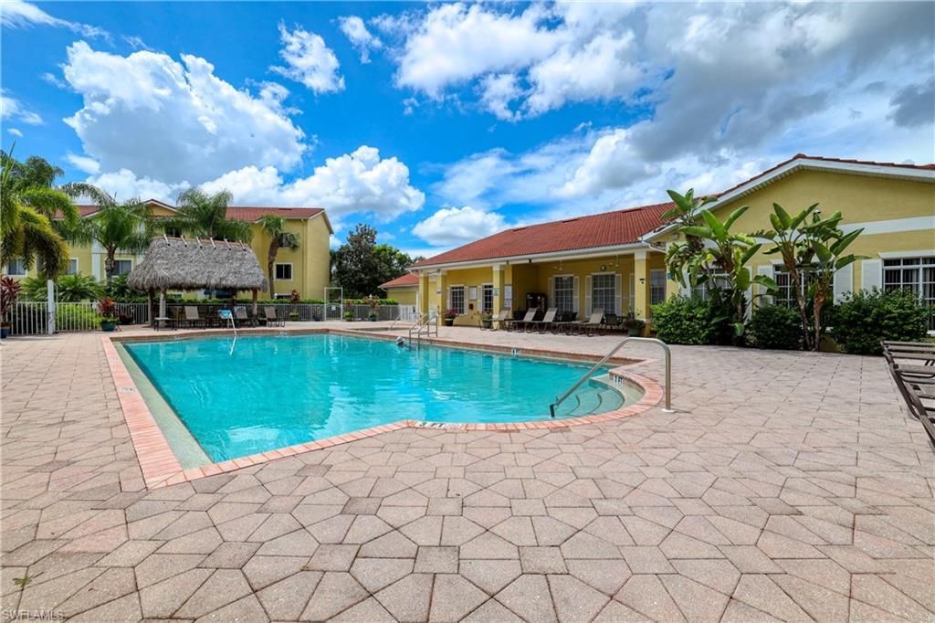 8294 Key Royal Cir, Unit 1633, Naples, FL 34119 Photo