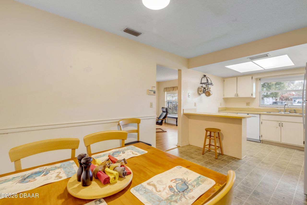 622 Goodwin Avenue, New Smyrna Beach, FL 32169 Photo