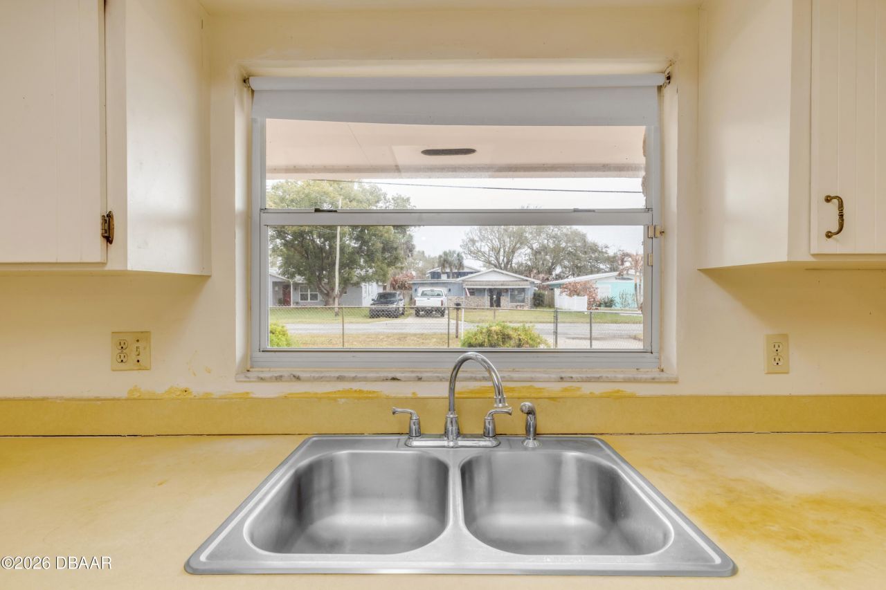 622 Goodwin Avenue, New Smyrna Beach, FL 32169 Photo