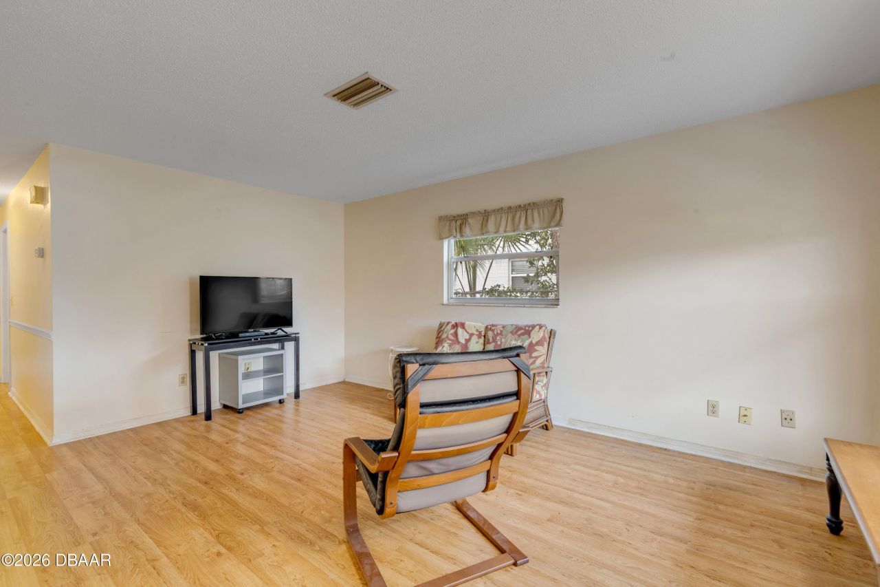 622 Goodwin Avenue, New Smyrna Beach, FL 32169 Photo