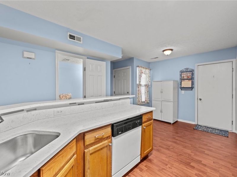 6749 Rockridge Court, Middleburg Heights, OH 44130 Photo 7