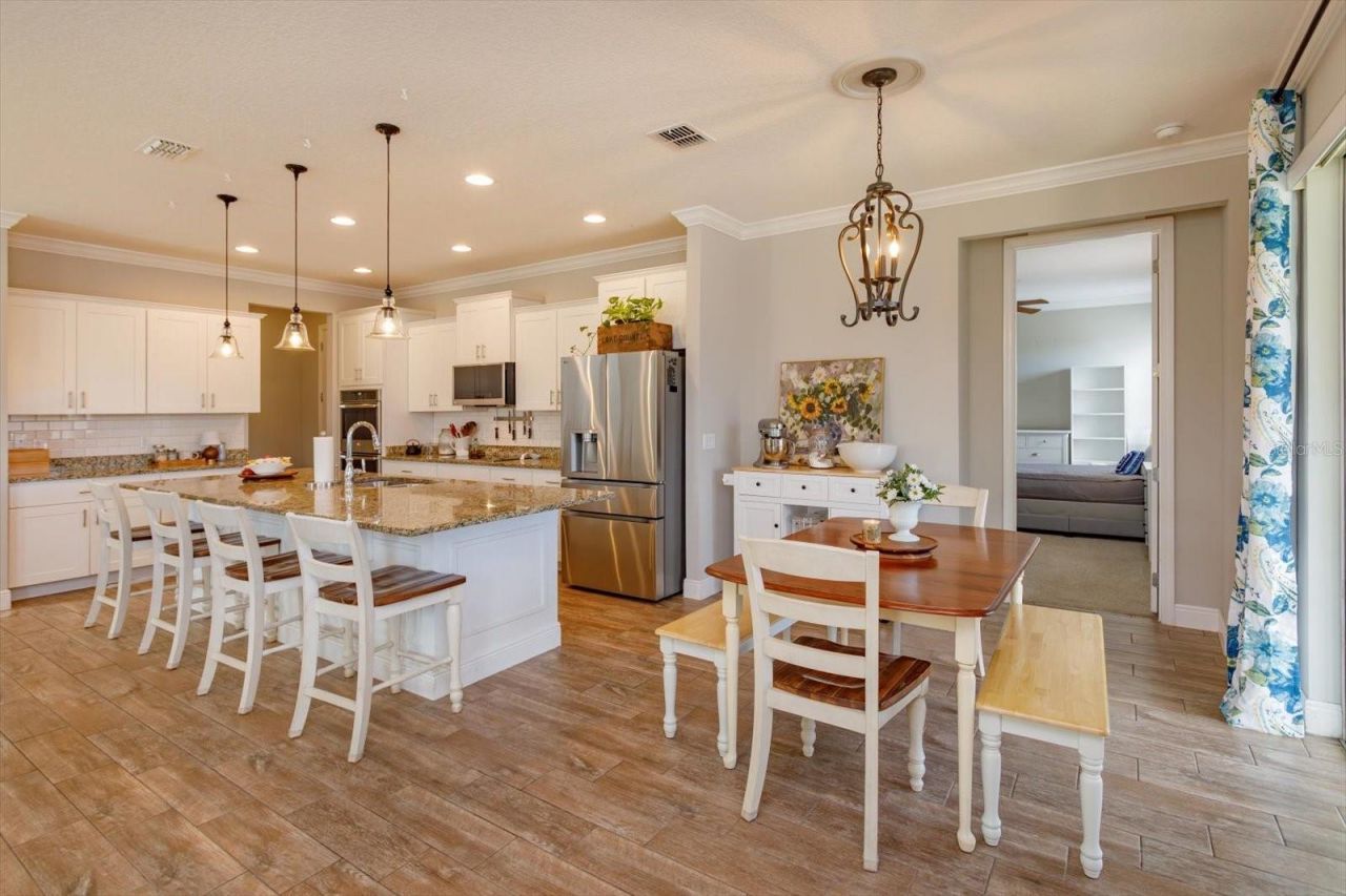 30339 Plymouth Creek Circle, Sorrento, FL 32776 Photo