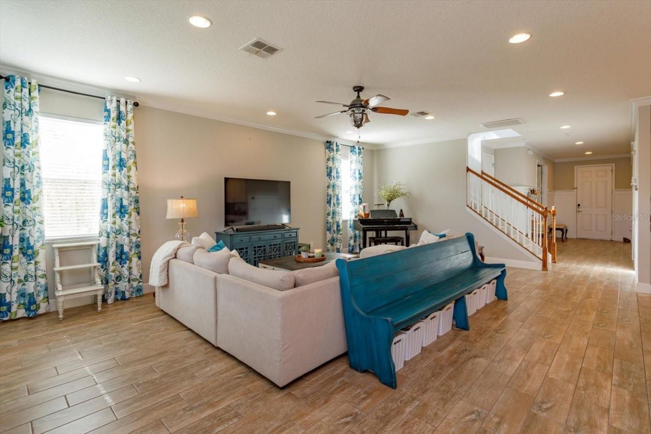 30339 Plymouth Creek Circle, Sorrento, FL 32776 Photo