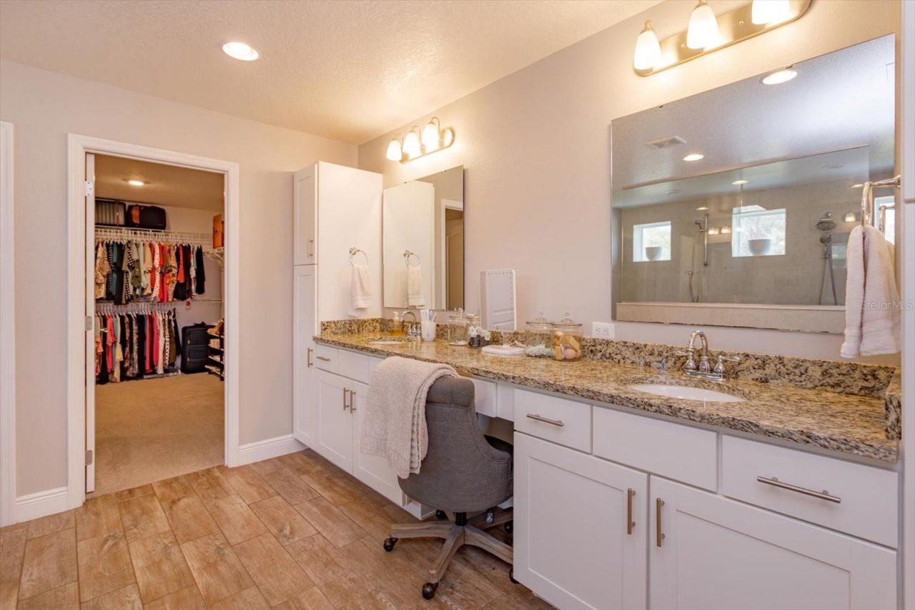 30339 Plymouth Creek Circle, Sorrento, FL 32776 Photo