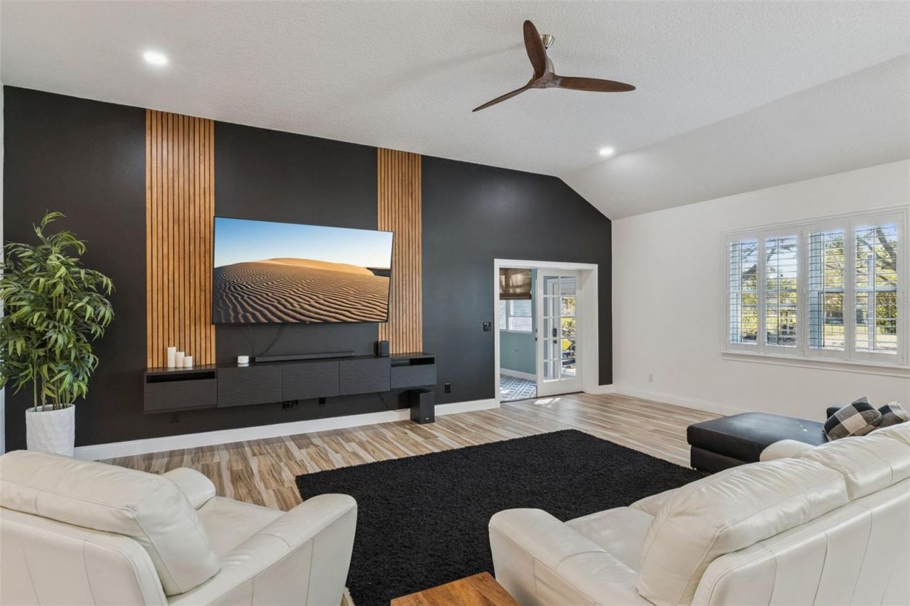 32345 Wolfs Trail, Sorrento, FL 32776 Photo