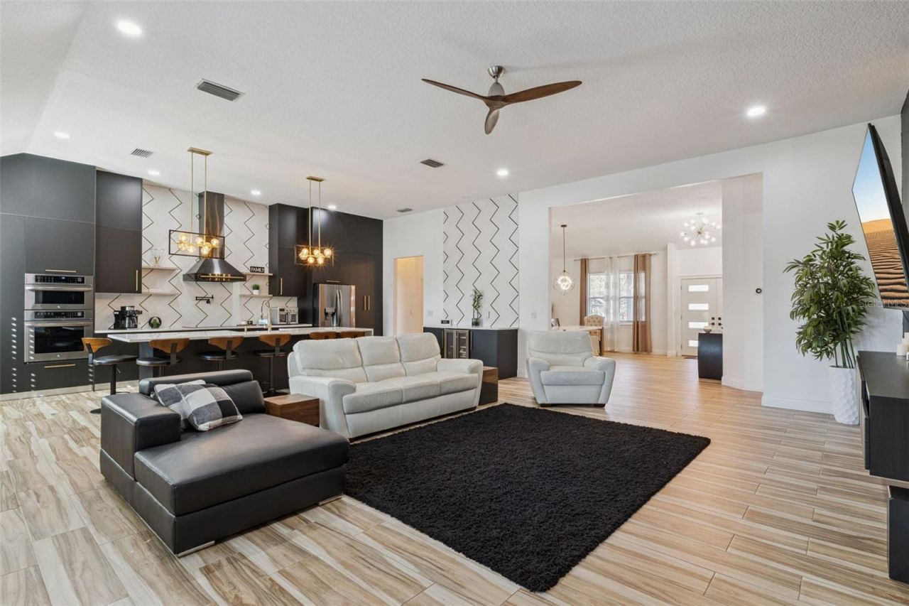 32345 Wolfs Trail, Sorrento, FL 32776 Photo