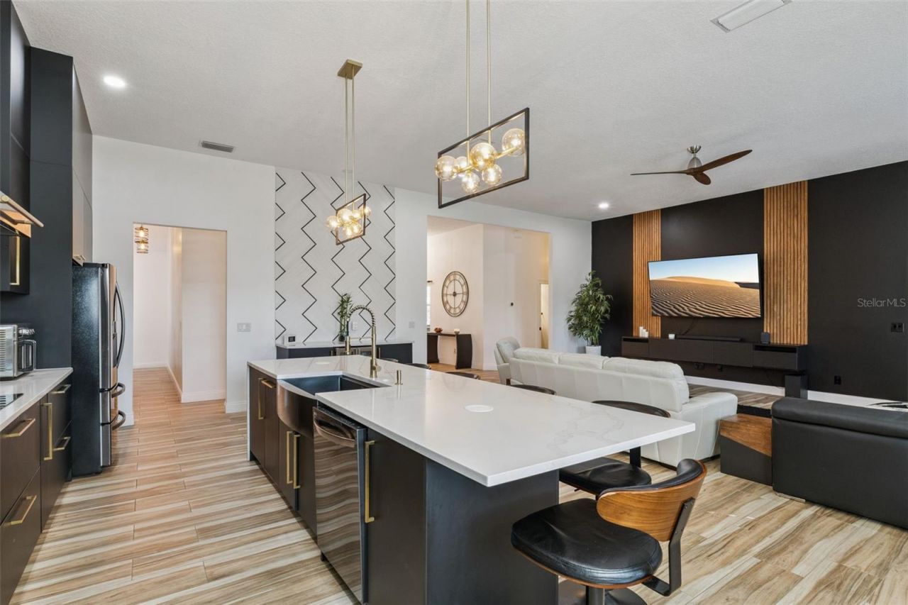 32345 Wolfs Trail, Sorrento, FL 32776 Photo