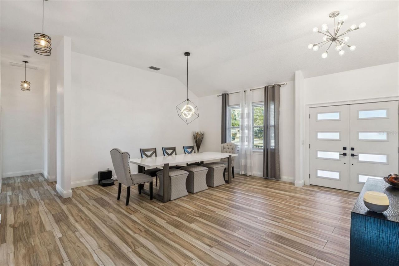 32345 Wolfs Trail, Sorrento, FL 32776 Photo