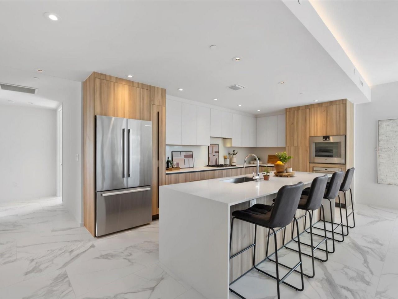 1020 Sunset Point Road, Unit 213, Clearwater, FL 33755 Photo